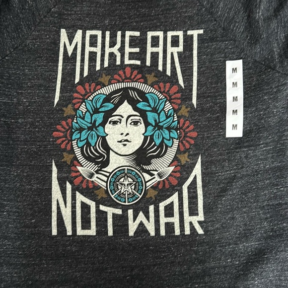 Obey sweatshirt - Make art not war. NEW WITH TAGS! - Picture 4 of 4